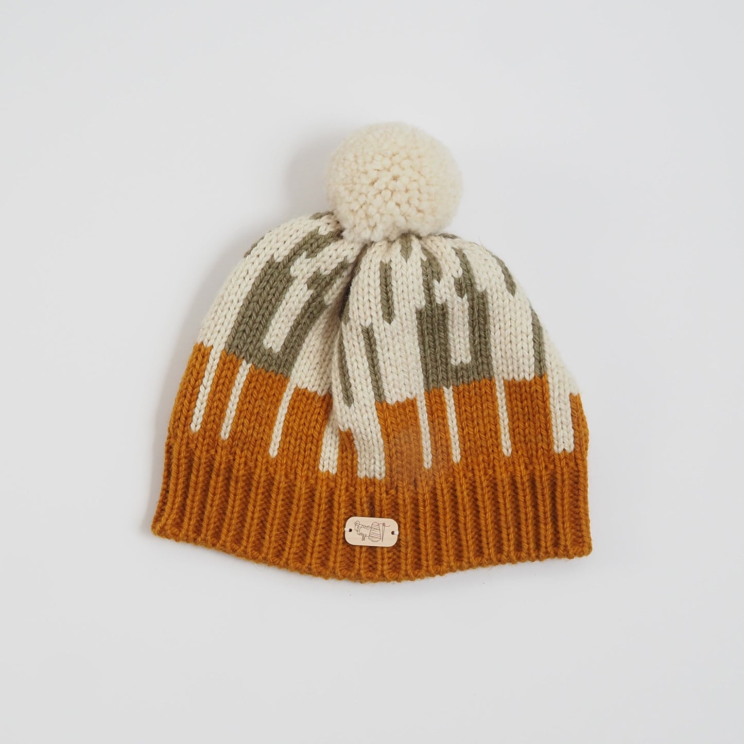 BOBBLE HAT IN SPICED PUMPKIN