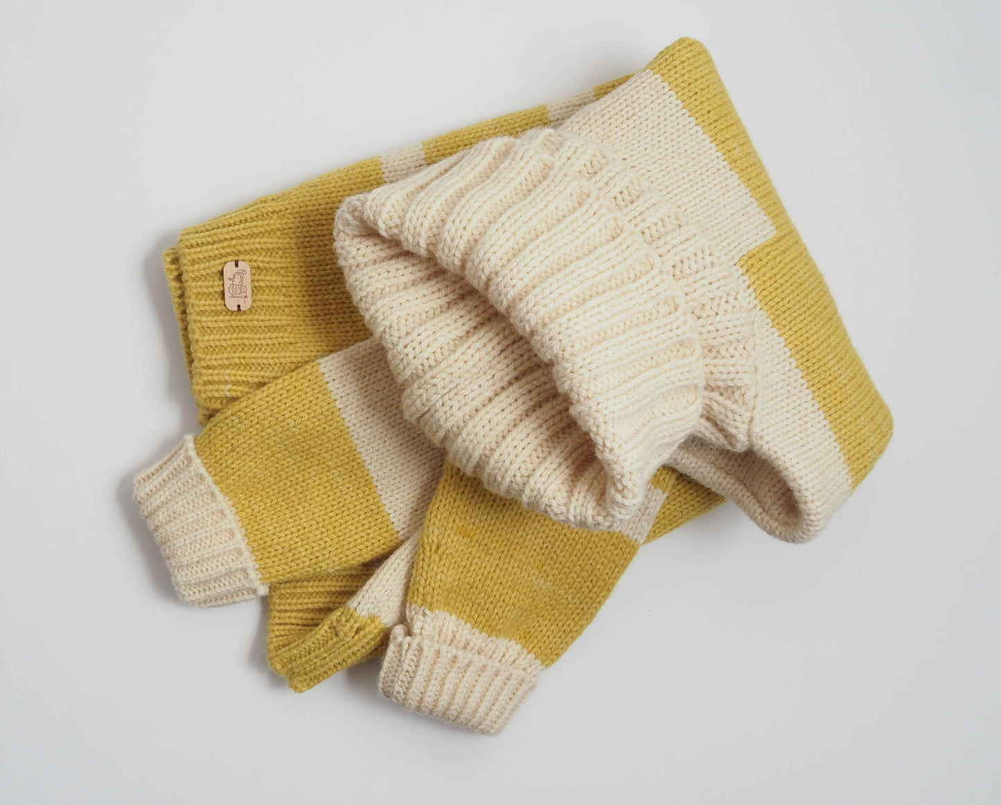 RAFTER JUMPER IN BUTTERCUP
